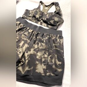 Tek Gear Lightweight shorts and sports bra set Camo